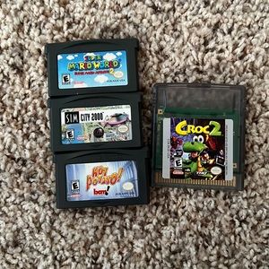 Gameboy Games: sims city, hot potato, croc 2 & super Mario!